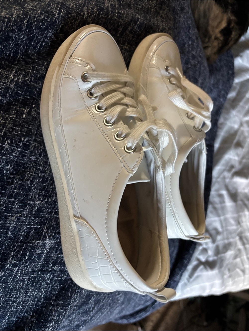 Vionic White Women's Casual Sneakers